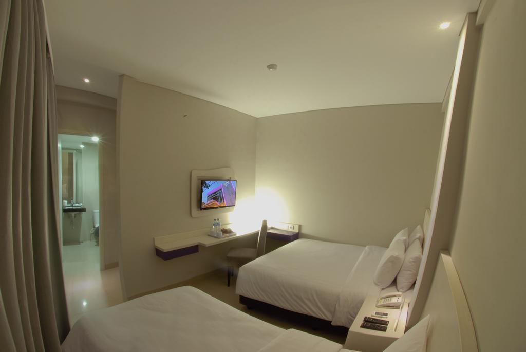 วิโอ โฮเต็ล เวเตรัน Hotel บันดุง ภายนอก รูปภาพ