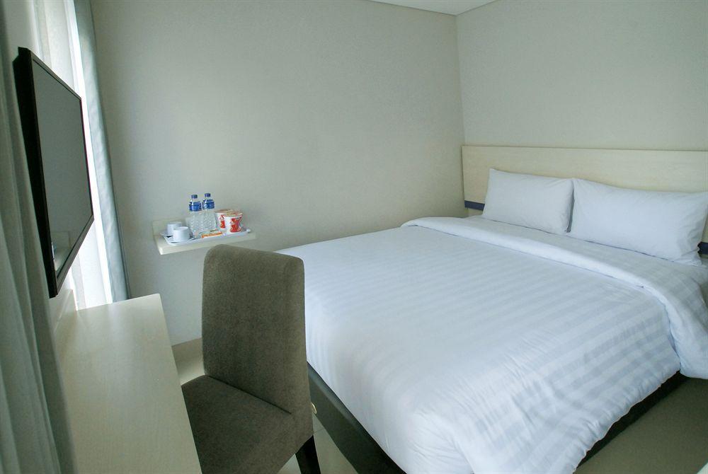 วิโอ โฮเต็ล เวเตรัน Hotel บันดุง ภายนอก รูปภาพ