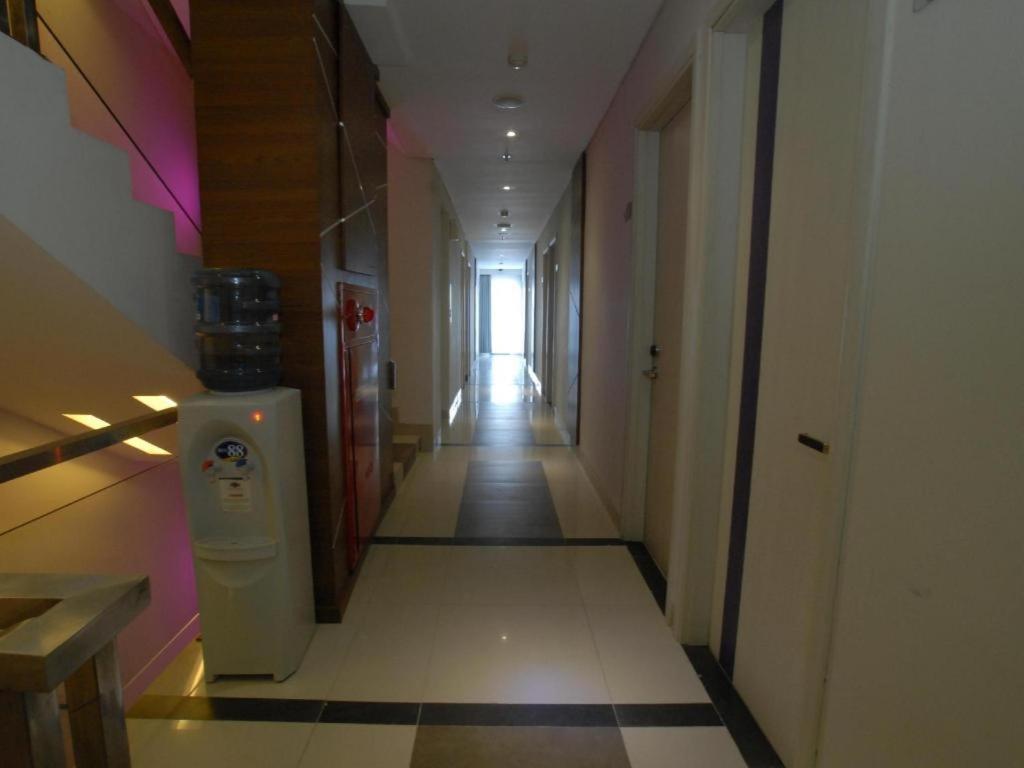 วิโอ โฮเต็ล เวเตรัน Hotel บันดุง ภายนอก รูปภาพ