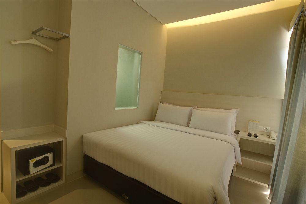 วิโอ โฮเต็ล เวเตรัน Hotel บันดุง ภายนอก รูปภาพ