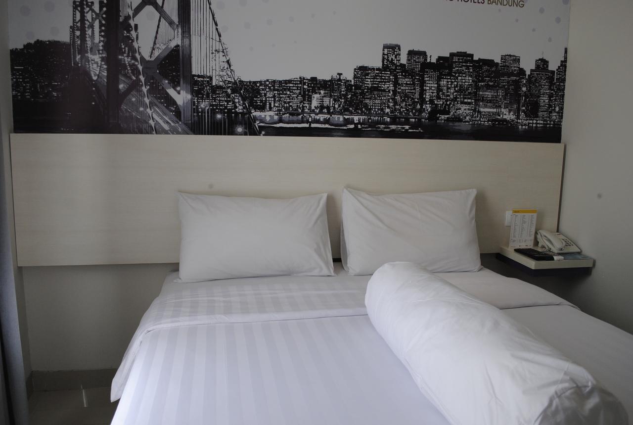 วิโอ โฮเต็ล เวเตรัน Hotel บันดุง ภายนอก รูปภาพ